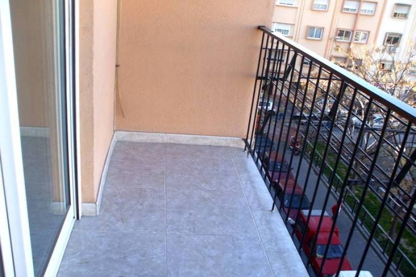 Alicante,Alicante,España,3 Bedrooms Bedrooms,2 BathroomsBathrooms,Pisos,12729
