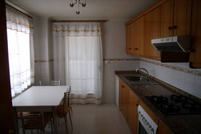 Alicante,Alicante,España,4 Bedrooms Bedrooms,2 BathroomsBathrooms,Pisos,12731
