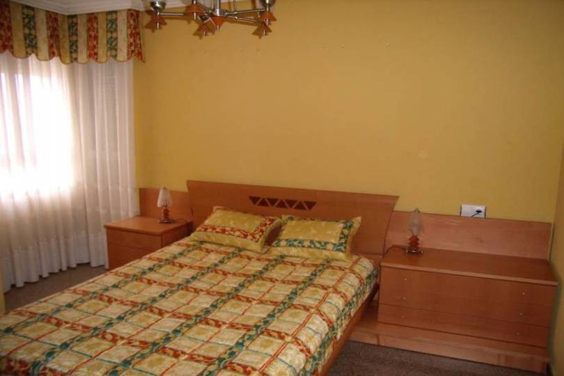 Alicante,Alicante,España,4 Bedrooms Bedrooms,2 BathroomsBathrooms,Pisos,12731