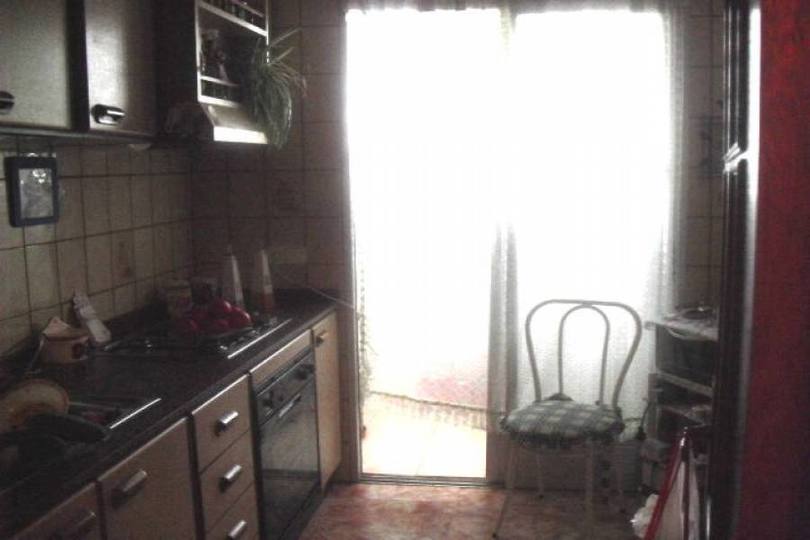 Alicante,Alicante,España,3 Bedrooms Bedrooms,1 BañoBathrooms,Pisos,12734
