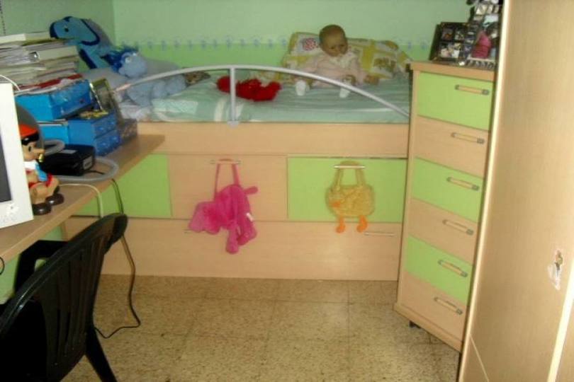 Alicante,Alicante,España,3 Bedrooms Bedrooms,1 BañoBathrooms,Pisos,12734