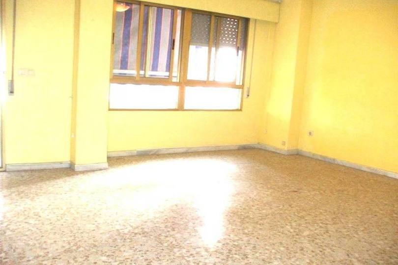 Alicante,Alicante,España,4 Bedrooms Bedrooms,2 BathroomsBathrooms,Pisos,12741