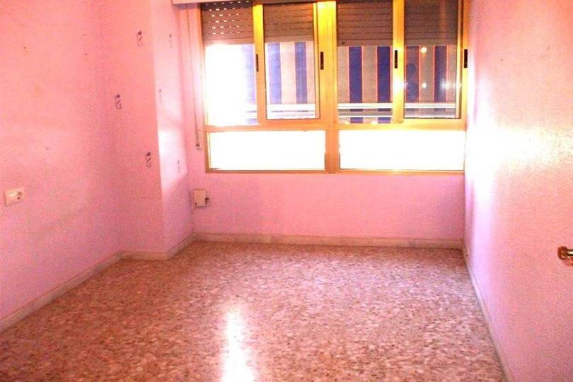 Alicante,Alicante,España,4 Bedrooms Bedrooms,2 BathroomsBathrooms,Pisos,12741