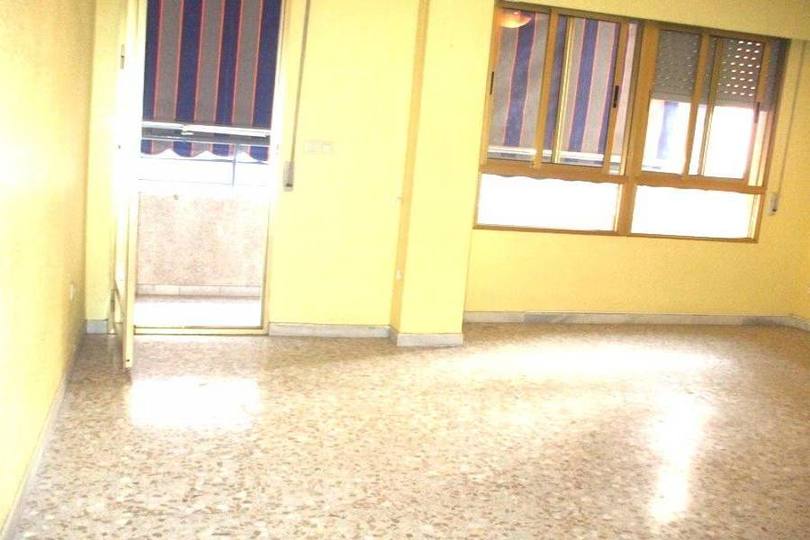 Alicante,Alicante,España,4 Bedrooms Bedrooms,2 BathroomsBathrooms,Pisos,12741