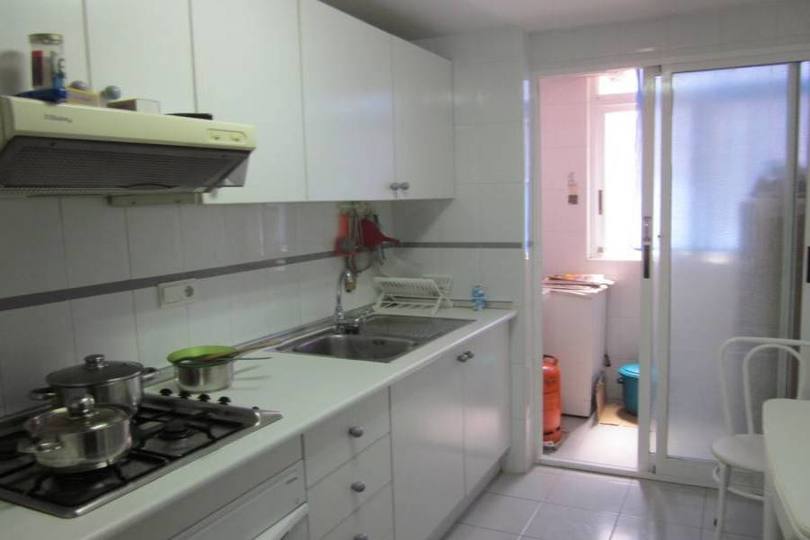 Alicante,Alicante,España,4 Bedrooms Bedrooms,2 BathroomsBathrooms,Pisos,12742