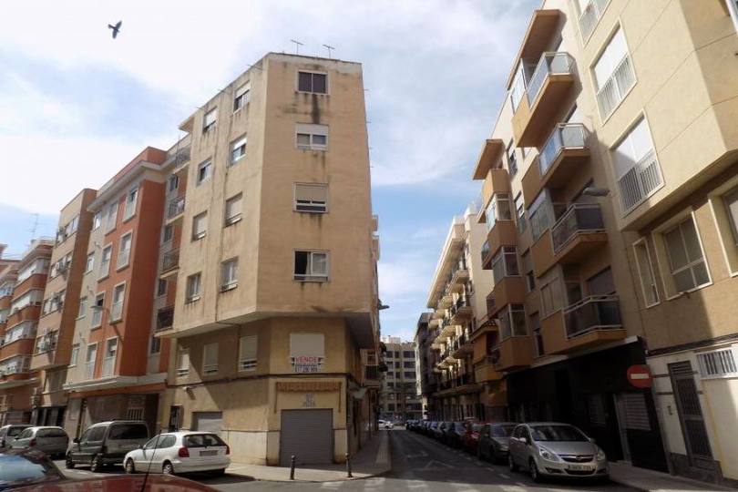 Elche,Alicante,España,3 Bedrooms Bedrooms,1 BañoBathrooms,Pisos,12758