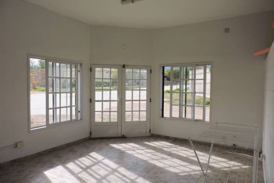 La Punta, San Luis, Argentina, 2 Habitaciones Habitaciones, ,5 BathroomsBathrooms,Casas,Venta,1103