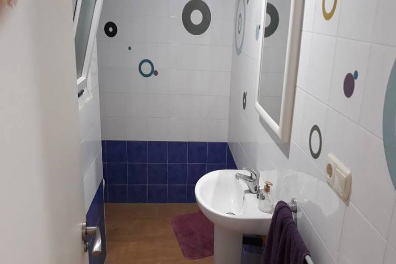 Alicante,Alicante,España,5 Bedrooms Bedrooms,1 BañoBathrooms,Pisos,13852