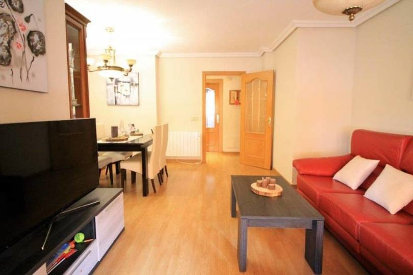 Alicante,Alicante,España,4 Bedrooms Bedrooms,2 BathroomsBathrooms,Pisos,13856