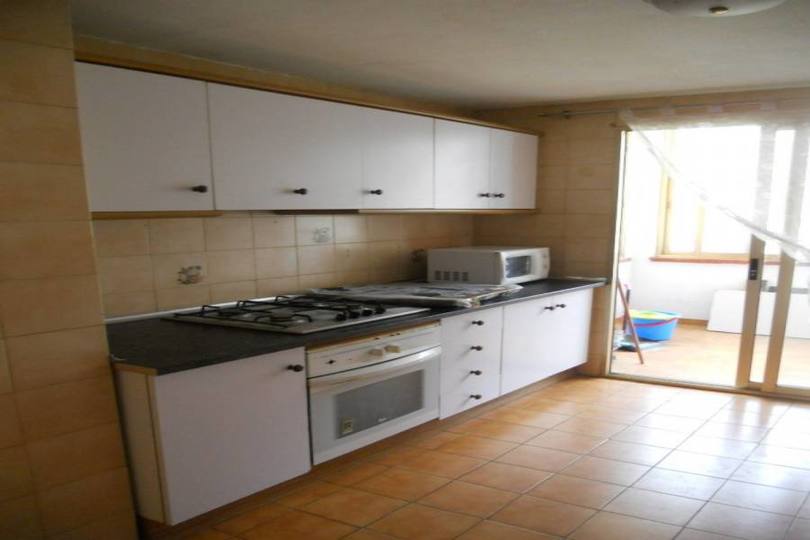 Alicante,Alicante,España,3 Bedrooms Bedrooms,2 BathroomsBathrooms,Pisos,13858