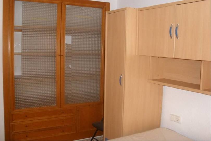 Alicante,Alicante,España,4 Bedrooms Bedrooms,1 BañoBathrooms,Pisos,13862
