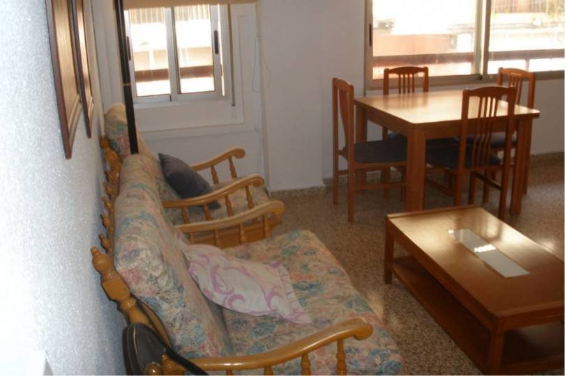 Alicante,Alicante,España,4 Bedrooms Bedrooms,1 BañoBathrooms,Pisos,13862