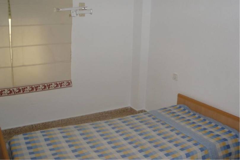 Alicante,Alicante,España,4 Bedrooms Bedrooms,1 BañoBathrooms,Pisos,13862