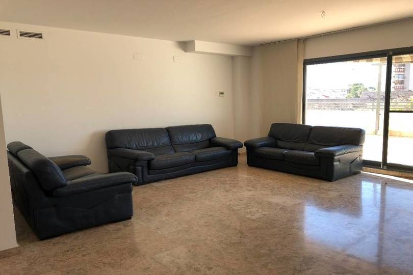 Alicante,Alicante,España,3 Bedrooms Bedrooms,2 BathroomsBathrooms,Pisos,13866