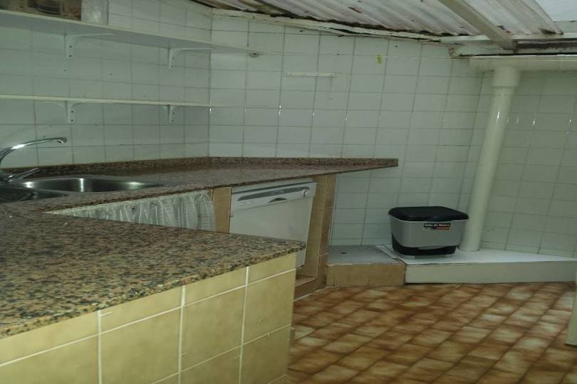 Alicante,Alicante,España,4 Bedrooms Bedrooms,1 BañoBathrooms,Pisos,13867
