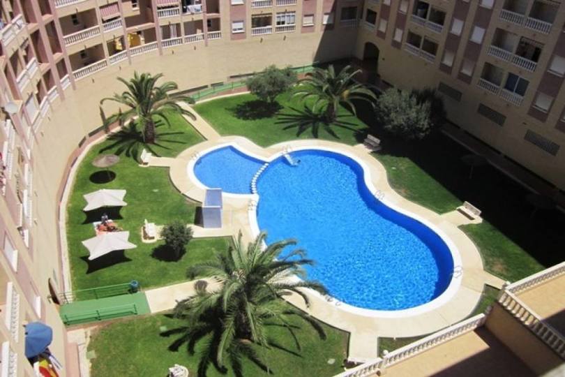 Torrevieja,Alicante,España,2 Bedrooms Bedrooms,1 BañoBathrooms,Pisos,13874
