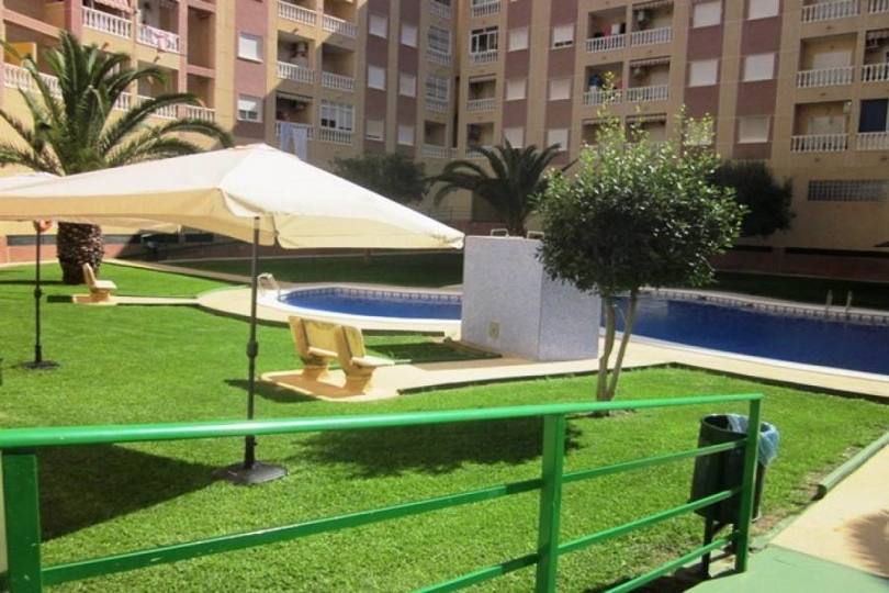Torrevieja,Alicante,España,2 Bedrooms Bedrooms,1 BañoBathrooms,Pisos,13874
