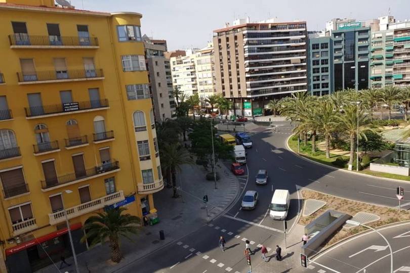 Alicante,Alicante,España,3 Bedrooms Bedrooms,1 BañoBathrooms,Pisos,13900