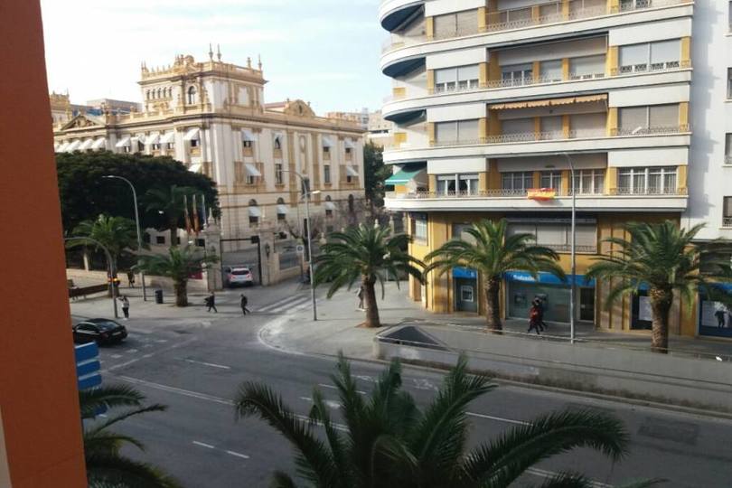 Alicante,Alicante,España,4 Bedrooms Bedrooms,1 BañoBathrooms,Pisos,13904