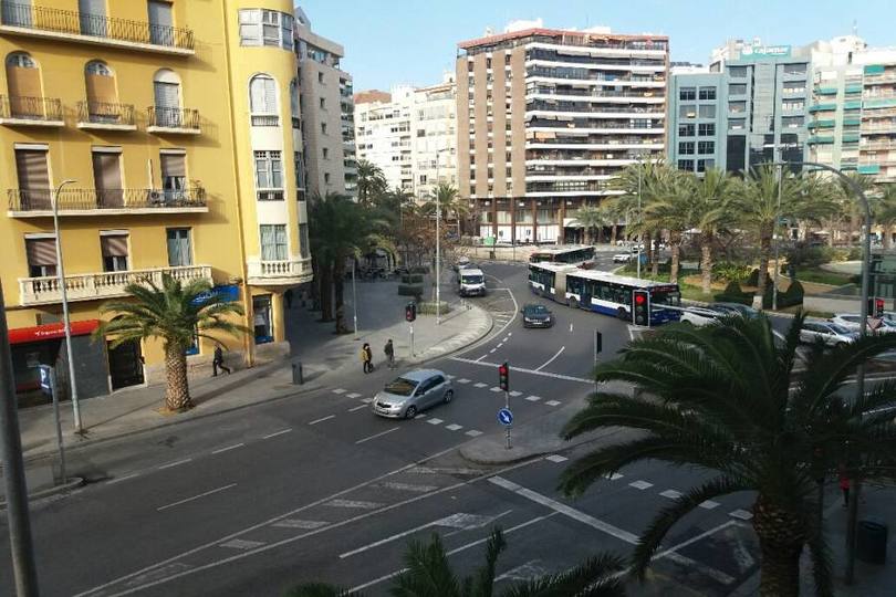 Alicante,Alicante,España,4 Bedrooms Bedrooms,1 BañoBathrooms,Pisos,13904