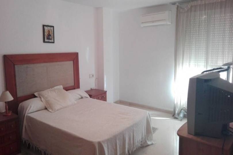 Alicante,Alicante,España,3 Bedrooms Bedrooms,2 BathroomsBathrooms,Pisos,13909