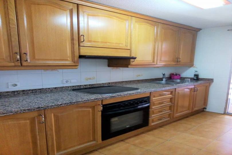 Alicante,Alicante,España,4 Bedrooms Bedrooms,2 BathroomsBathrooms,Pisos,13927