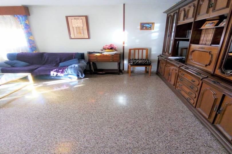Alicante,Alicante,España,4 Bedrooms Bedrooms,2 BathroomsBathrooms,Pisos,13927