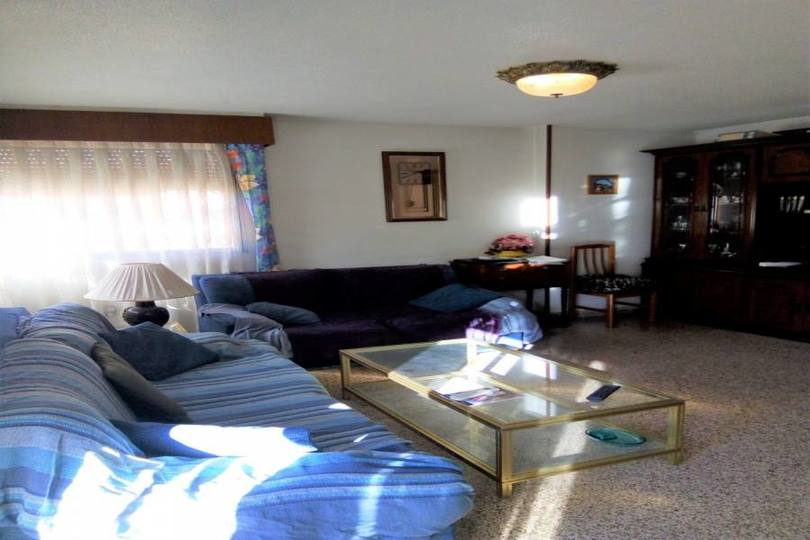 Alicante,Alicante,España,4 Bedrooms Bedrooms,2 BathroomsBathrooms,Pisos,13927