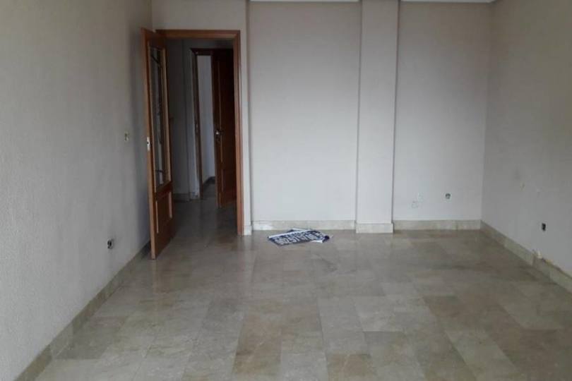 Alicante,Alicante,España,4 Bedrooms Bedrooms,2 BathroomsBathrooms,Pisos,13932