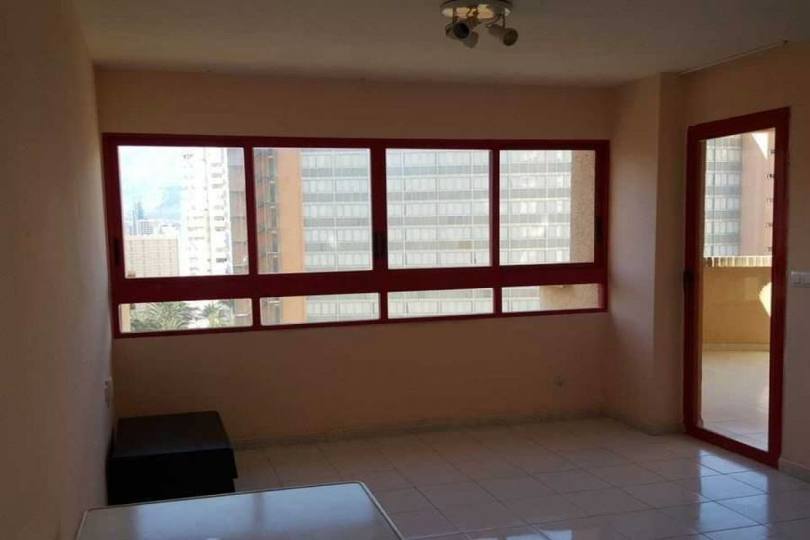 Benidorm,Alicante,España,3 Bedrooms Bedrooms,1 BañoBathrooms,Pisos,13934