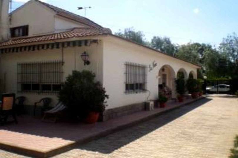 Orihuela,Alicante,España,4 Habitaciones Habitaciones,4 BañosBaños,Fincas-Villas,2140
