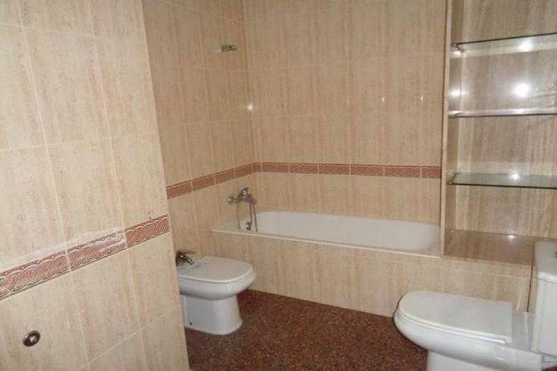 Novelda,Alicante,España,3 Bedrooms Bedrooms,2 BathroomsBathrooms,Pisos,13943