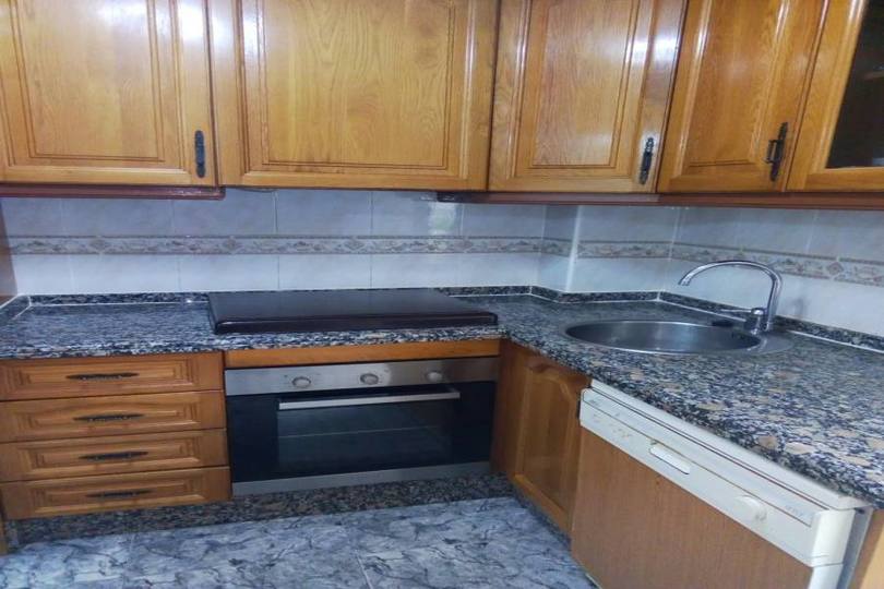 Alicante,Alicante,España,3 Bedrooms Bedrooms,1 BañoBathrooms,Pisos,13944