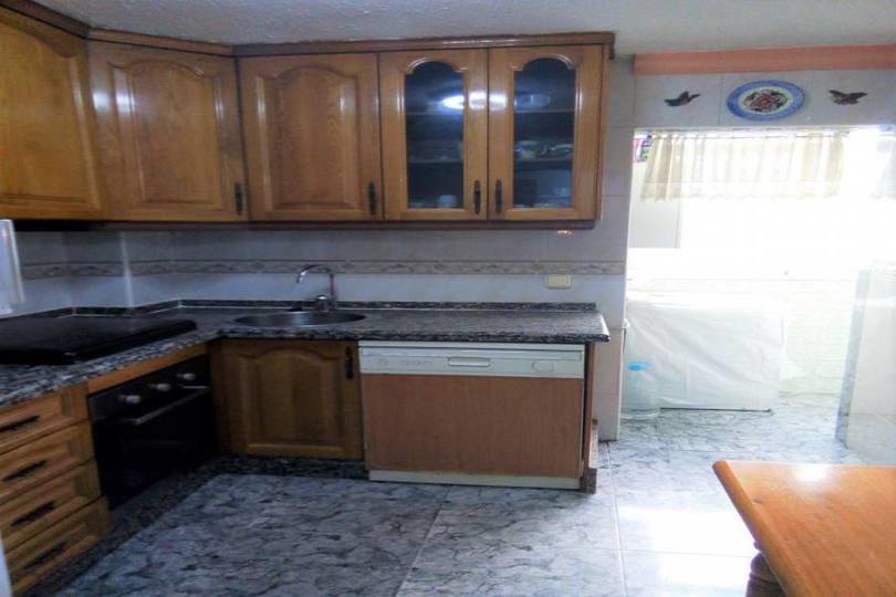 Alicante,Alicante,España,3 Bedrooms Bedrooms,1 BañoBathrooms,Pisos,13944