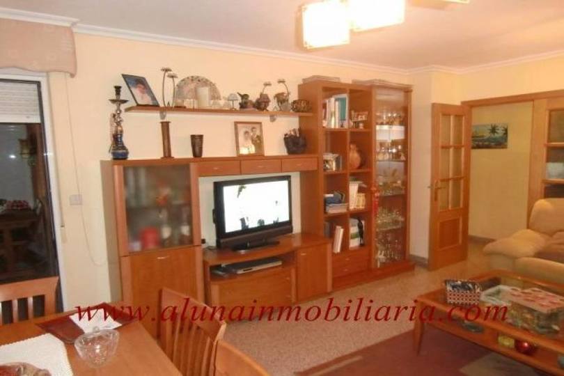 San Vicente del Raspeig,Alicante,España,3 Bedrooms Bedrooms,2 BathroomsBathrooms,Pisos,13957