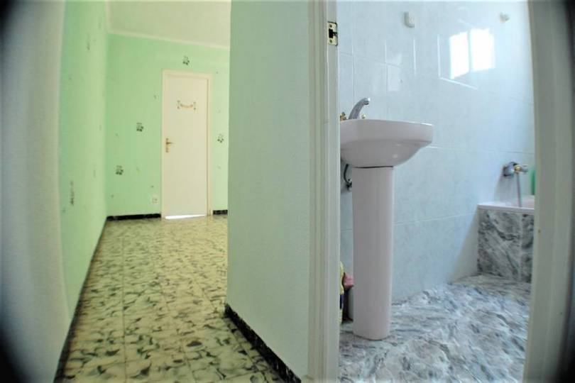 Santa Pola,Alicante,España,4 Bedrooms Bedrooms,1 BañoBathrooms,Pisos,13974