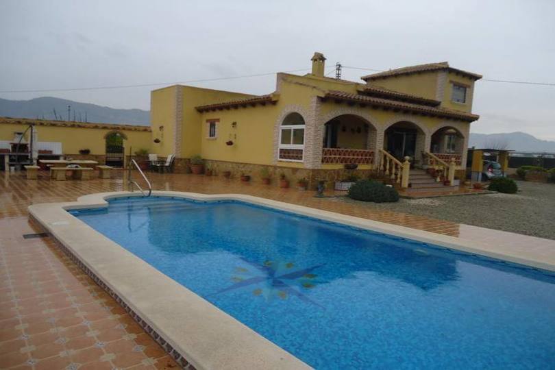 Orihuela,Alicante,España,4 Habitaciones Habitaciones,2 BañosBaños,Fincas-Villas,2160