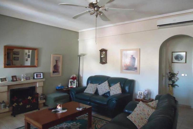 Ciudad Quesada,Alicante,España,4 Habitaciones Habitaciones,3 BañosBaños,Fincas-Villas,2161