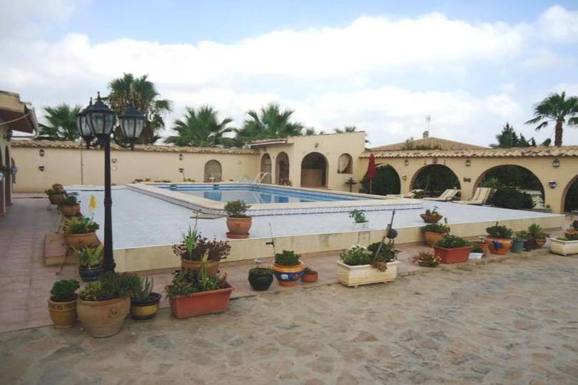 Dolores,Alicante,España,4 Habitaciones Habitaciones,3 BañosBaños,Fincas-Villas,2166