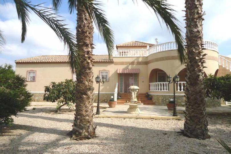 Dolores,Alicante,España,4 Habitaciones Habitaciones,3 BañosBaños,Fincas-Villas,2166