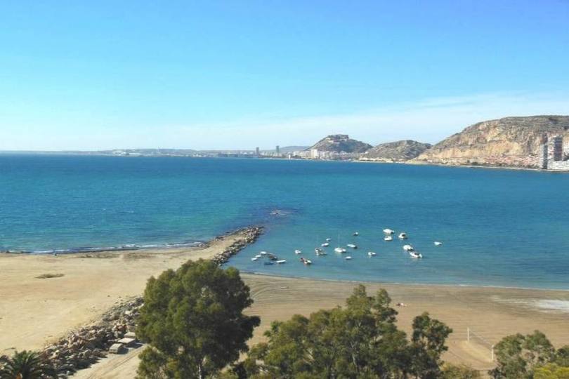 Alicante,Alicante,España,4 Bedrooms Bedrooms,2 BathroomsBathrooms,Pisos,14201