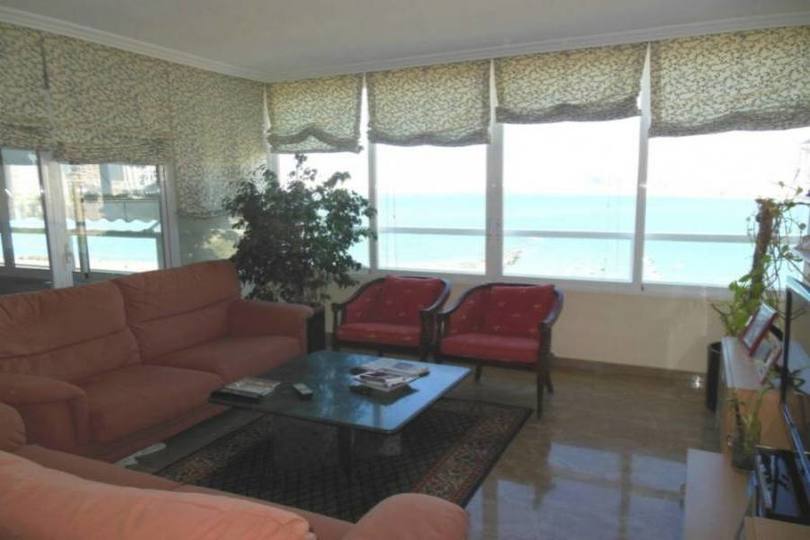 Alicante,Alicante,España,4 Bedrooms Bedrooms,2 BathroomsBathrooms,Pisos,14201