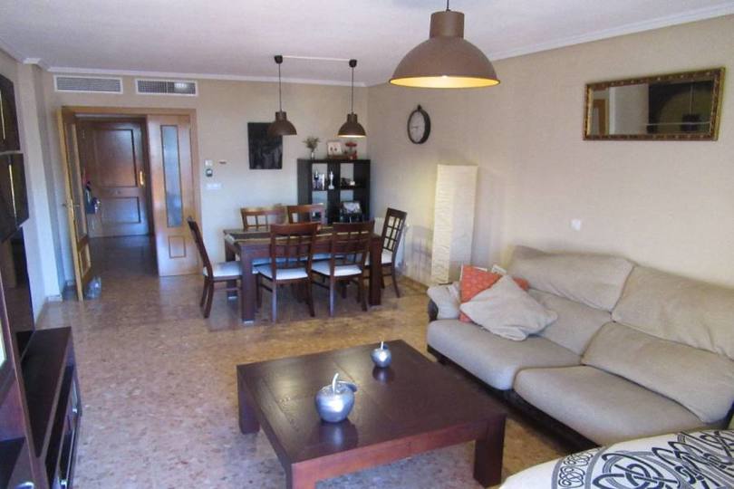 Alicante,Alicante,España,3 Bedrooms Bedrooms,2 BathroomsBathrooms,Pisos,14204