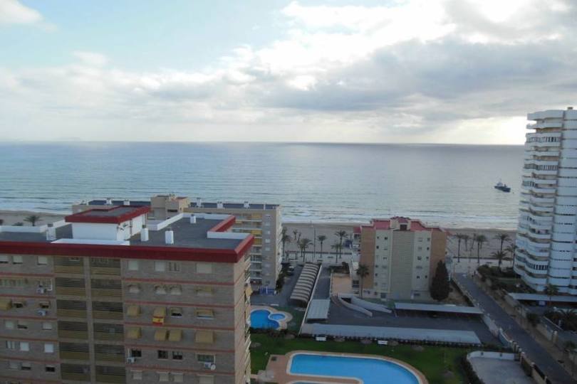 Alicante,Alicante,España,3 Bedrooms Bedrooms,2 BathroomsBathrooms,Pisos,14206