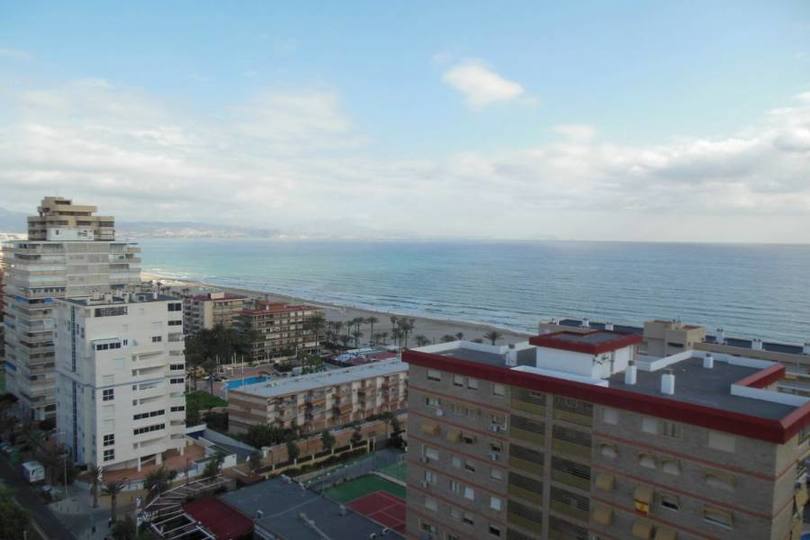 Alicante,Alicante,España,3 Bedrooms Bedrooms,2 BathroomsBathrooms,Pisos,14206