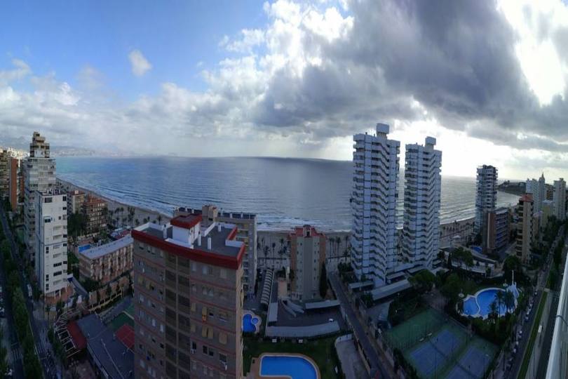 Alicante,Alicante,España,3 Bedrooms Bedrooms,2 BathroomsBathrooms,Pisos,14206