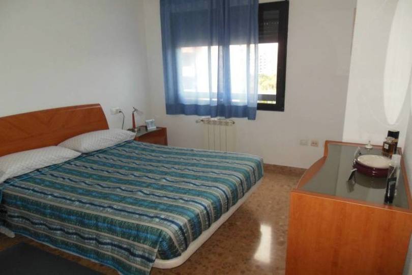 Alicante,Alicante,España,3 Bedrooms Bedrooms,2 BathroomsBathrooms,Pisos,14210