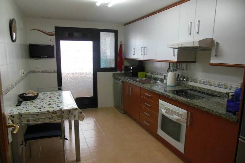 Alicante,Alicante,España,3 Bedrooms Bedrooms,2 BathroomsBathrooms,Pisos,14210