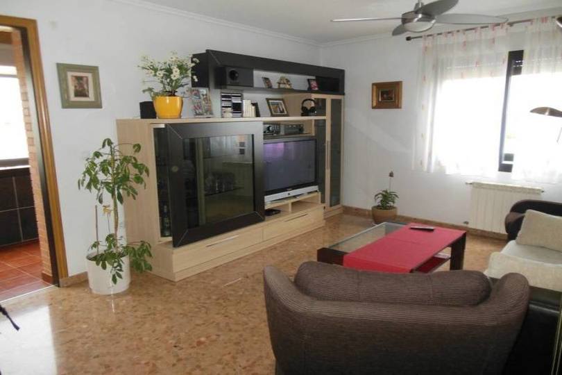 Alicante,Alicante,España,3 Bedrooms Bedrooms,2 BathroomsBathrooms,Pisos,14210