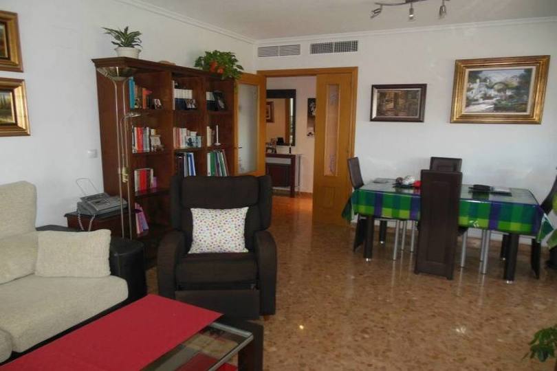 Alicante,Alicante,España,3 Bedrooms Bedrooms,2 BathroomsBathrooms,Pisos,14210